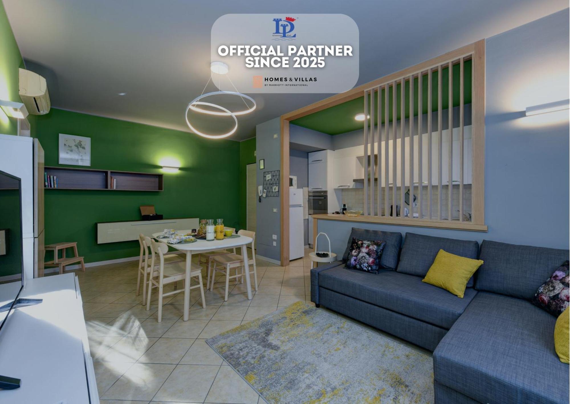 Desenzanoloft Official Partner Marriott Homes & - Family With Private Box Parking